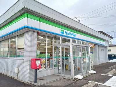【周辺】 | カルム樹海Ａ棟 | ファミリーマート大館大田面店まで464m