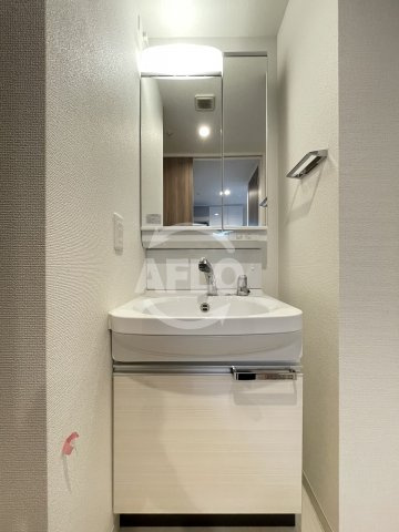 レオンコンフォート新梅田IIIの洗面所|レオンコンフォート新梅田Ⅲ　　洗面所