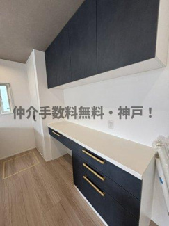 【キッチン】 | 神戸市須磨区若草町2丁目　新築戸建　仲介手数料無料！ | きれいなキッチンです