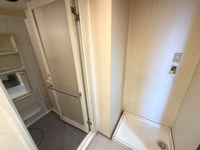 グランドヒルズ福徳壱番館のその他|洗濯機置場