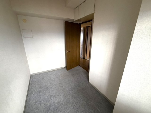 グランドヒルズ福徳壱番館の洋室|サービスルーム4.2帖