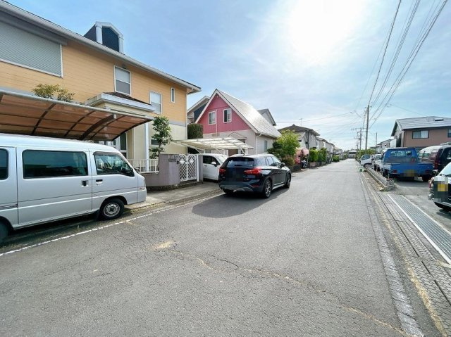 【前面道路含む現地写真】 | つくば市松栄　中古戸建