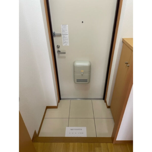 クレインスマイルの玄関|別部屋同一間取りのお写真となります。