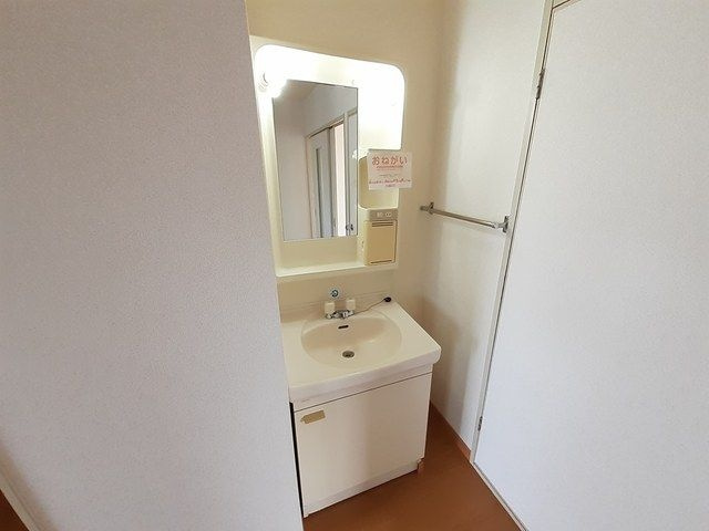 ファミールコートⅠの独立洗面台