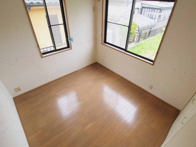 レトア坪屋の洋室