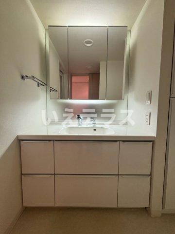 トア山手ザ・神戸タワーの洗面所