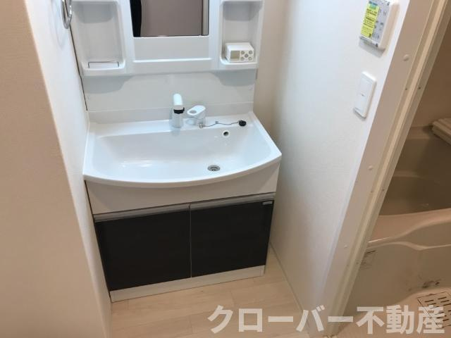 MARUKATSU UTAZUの洗面所|洗面