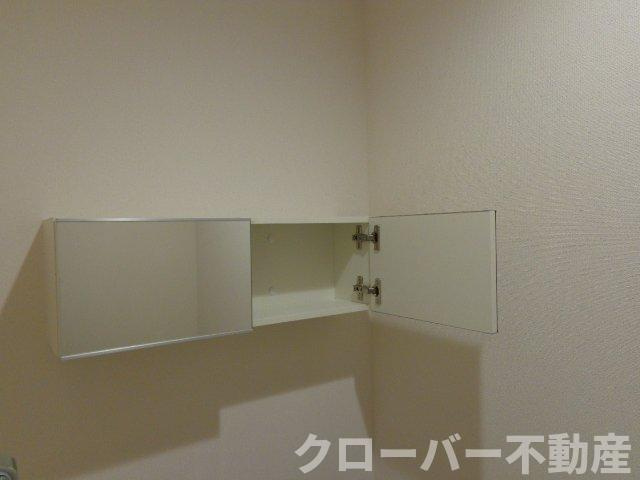アリエルのトイレ|トイレ戸棚