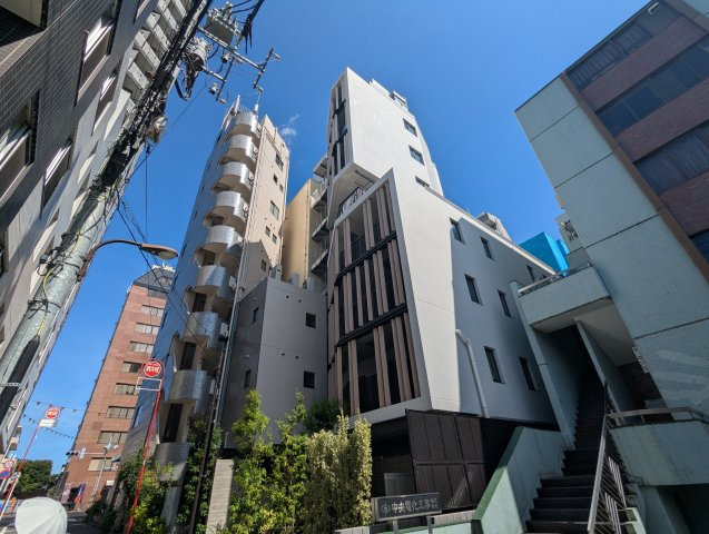 サンウッドフラッツ新宿四谷三丁目
