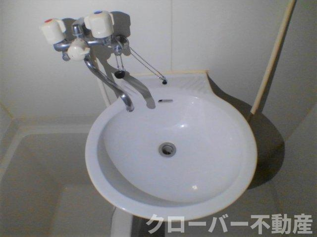 レオパレスウィスタリア坂出の洗面所