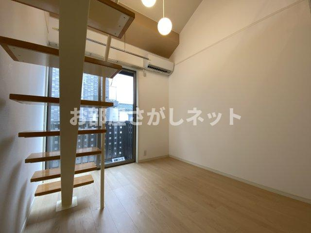 カーサベルデ中野【おとり物件なし】#学生・社会人にオススメ！初期費用分割払いOK！の居間・リビング|※参考写真（204号室）