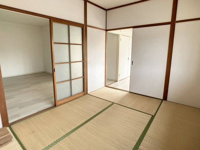直方市大字頓野の賃貸マンションの和室