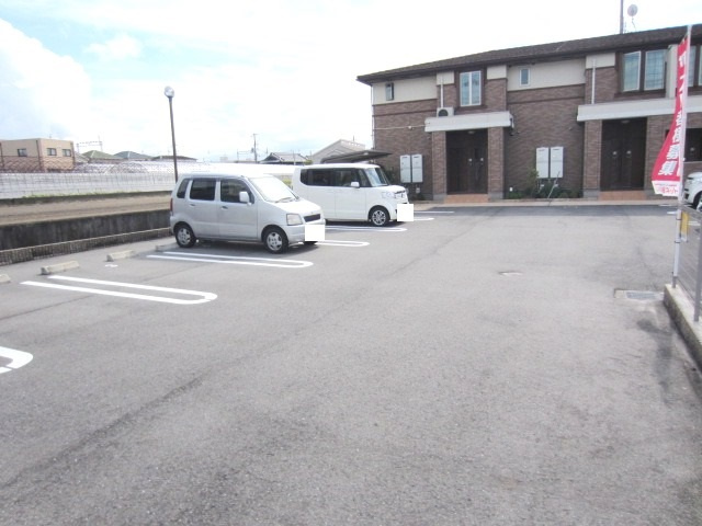 【駐車場】