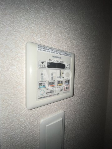 ラグゼ淡路の洗面所|Luxe淡路　浴室乾燥機
