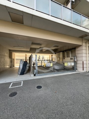 アリビオ江坂垂水町の駐車場|アリビオ江坂垂水町　駐車場
