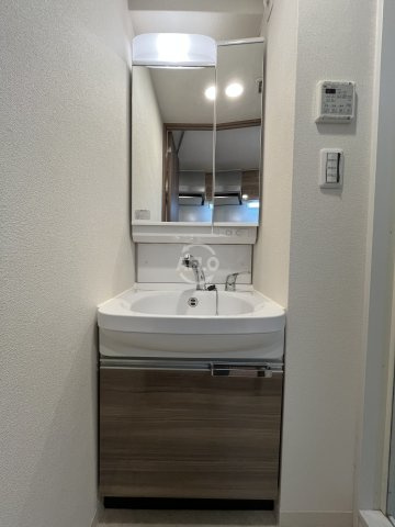 フェニックス新大阪の洗面所|PHOENIX新大阪　洗面台