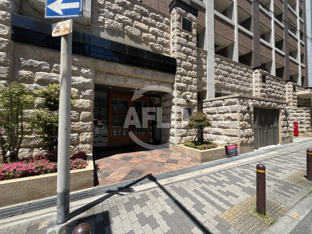 プレサンス新大阪ステーションフロントのエントランス|エントランス