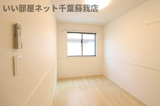 おゆみ野中央６丁目アパートの寝室|落ち着いて過ごせるお部屋なので、寝室にいかがでしょうか