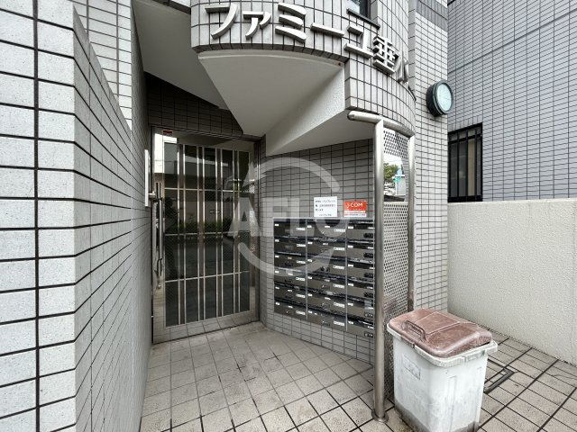 ファミーユ垂水のエントランス|エントランス
