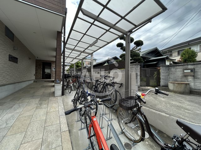 プルメリア江坂のその他|駐輪場