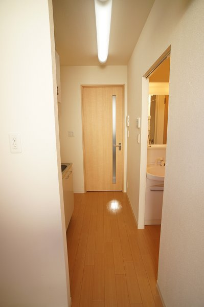 中山ロジュマンの玄関