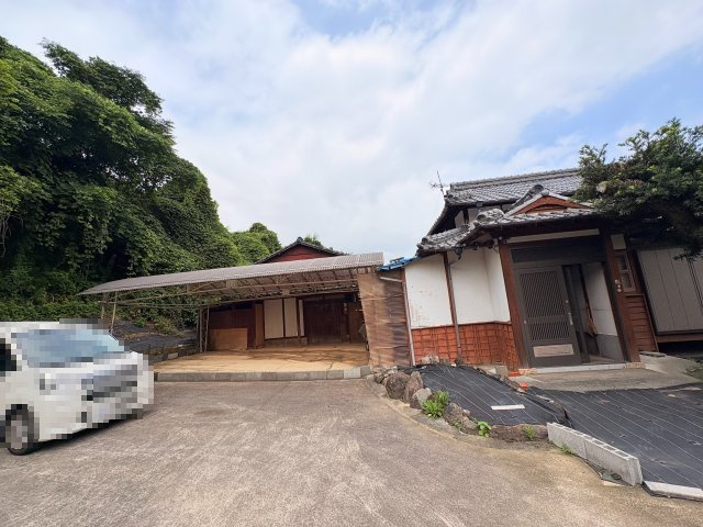みやま市高田町田尻 敷地面積300坪以上　平屋の駐車場