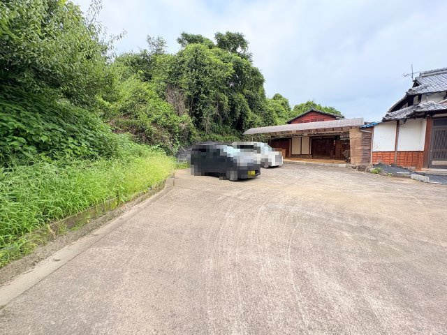みやま市高田町田尻 敷地面積300坪以上　平屋の駐車場