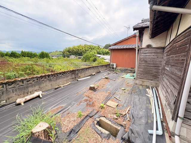 みやま市高田町田尻 敷地面積300坪以上　平屋の庭