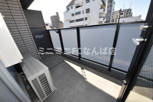 リンクハウス難波元町のバルコニー