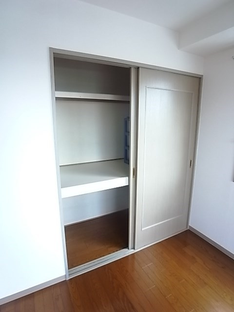 サニーサイドビルの収納