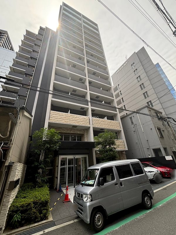 大阪市西区江戸堀１丁目の賃貸マンションの外観