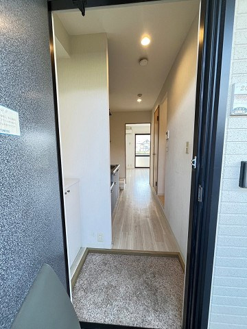 ハッピーハイツ1番館の玄関