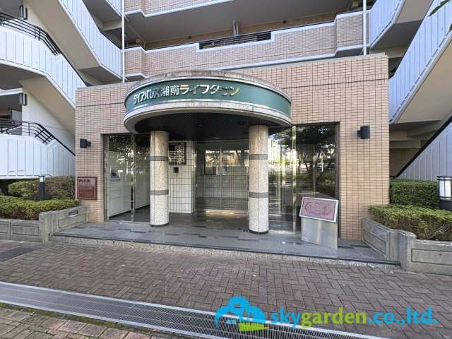 ダイアパレス湘南ライフタウンのエントランス|綺麗に管理されています。