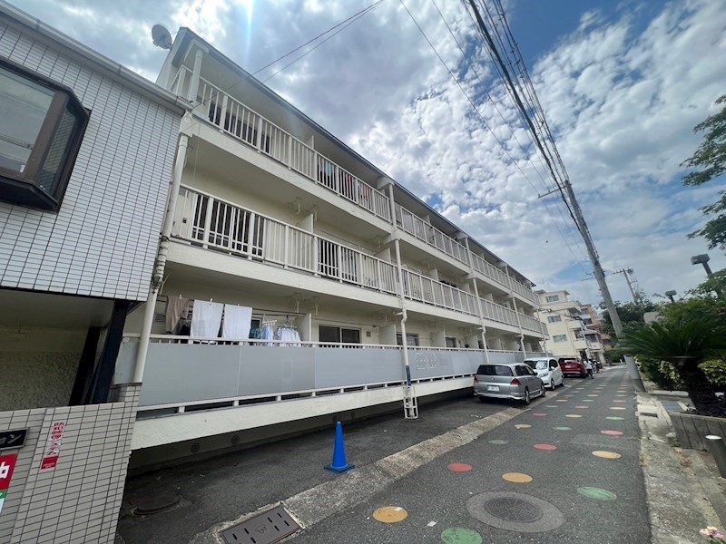 辻井マンションの外観