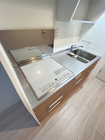 セレニテ西元町アリエのキッチン