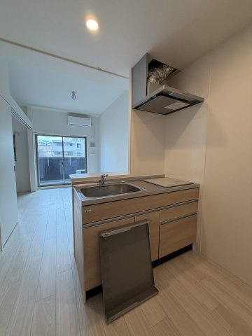 セレニテ神戸西アリエのキッチン