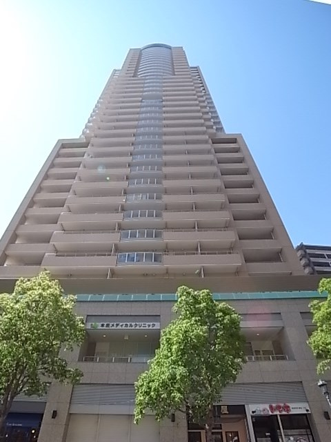 トア山手ザ・神戸タワーの外観