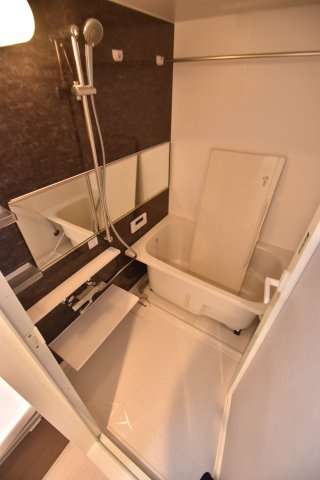 大阪市都島区内代町３丁目の賃貸マンションの浴室