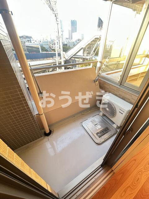 ドメス山下町ベイタワーのバルコニー