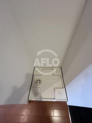 ドゥーエ江坂スリーの洗面所|ドゥーエ江坂Ⅲ　洗濯パン