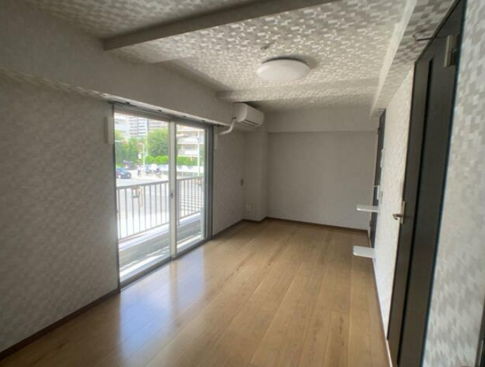 アーバンコート浦和の居間・リビング|同建物別部屋参考写真