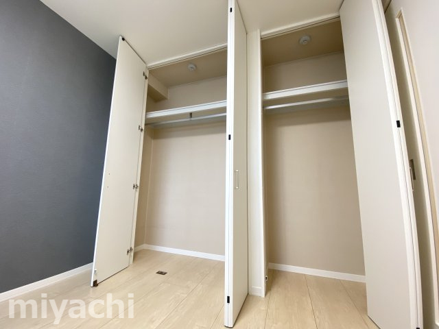 シャーメゾンガーデン福島　Bの収納