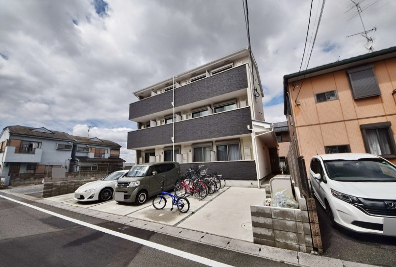 ウエストガーデン吉川