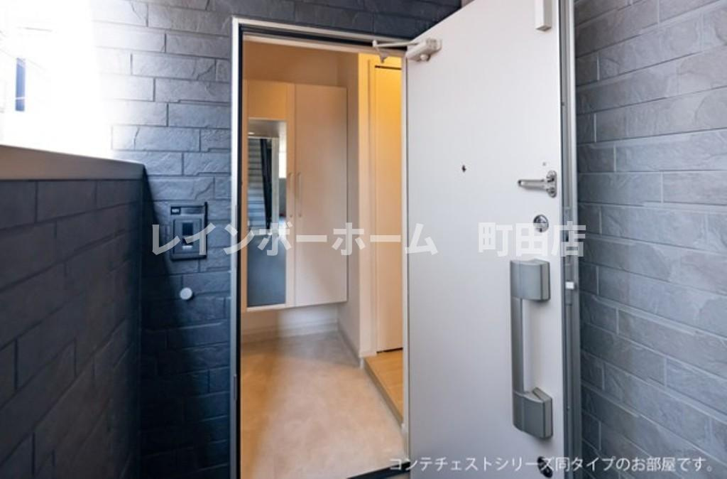 ブリュージュ　テラス※初期費用分割あと払いサービス利用可能物件の玄関|同シリーズ参考写真