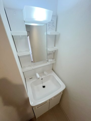 第1コーポ岡村の独立洗面台