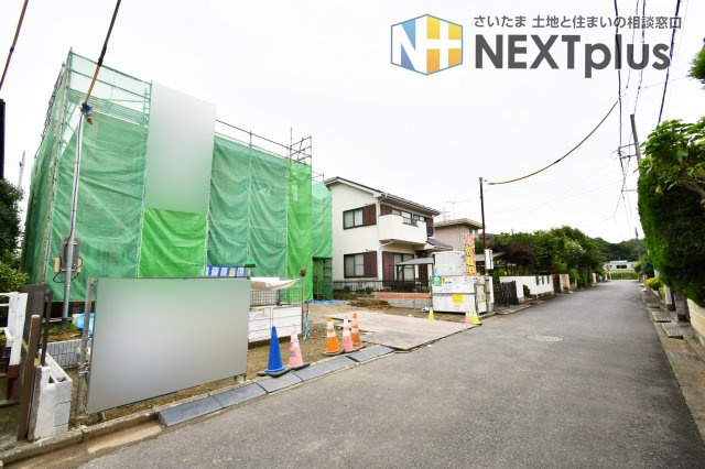蓮田市椿山　第１０の前面道路含む現地写真