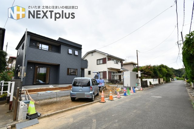 蓮田市椿山　第１０の前面道路含む現地写真