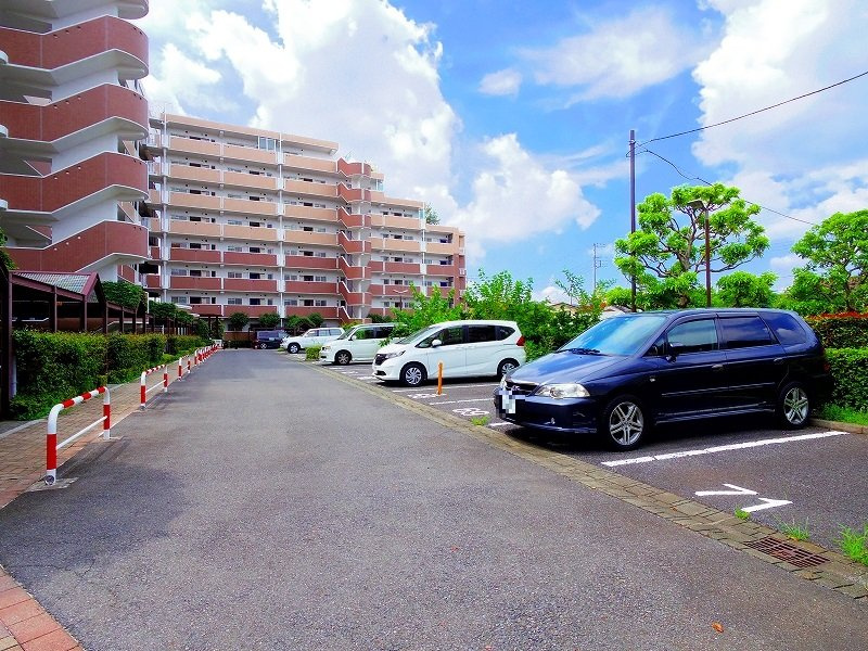 Ｔ’ｓ　ｇａｒｄｅｎ清瀬の駐車場