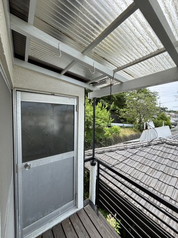 福角町貸家　松山市福角町戸建賃貸のバルコニー|暖かな日差しのふりそそぐバルコニー