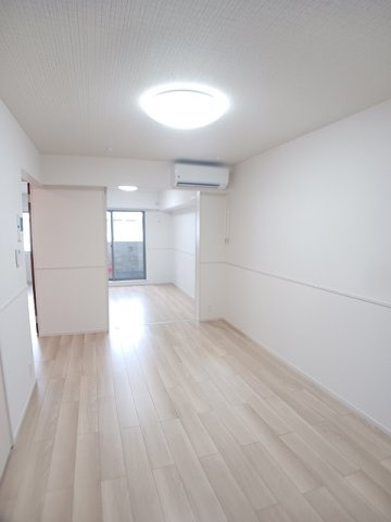 【居間・リビング】 | ヒカルサ岸和田畑町